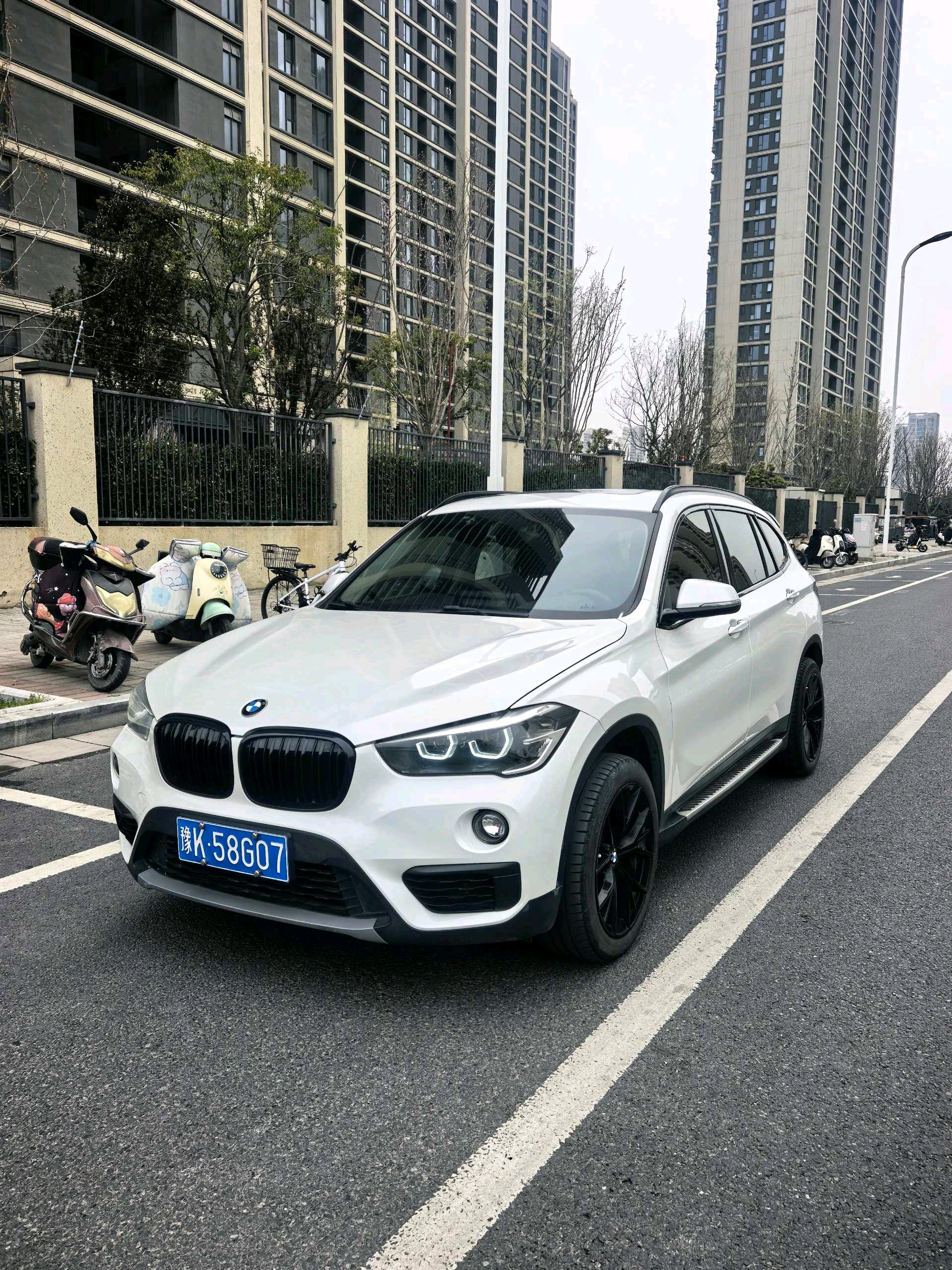 BMW X1 2018 car image 