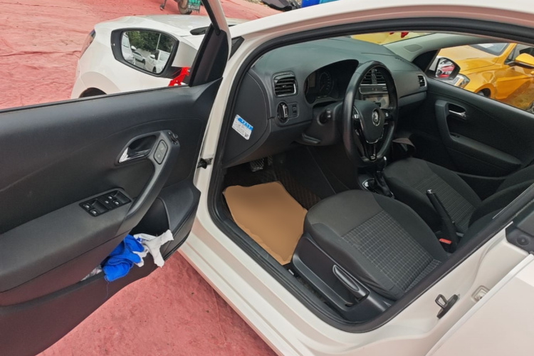Volkswagen Polo 2017 #16 Volkswagen Polo 2017 car image #16