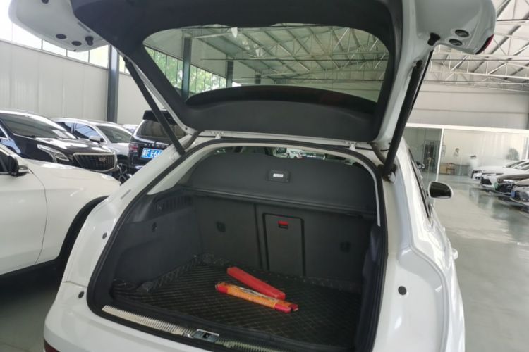 Audi Q3 2018 #19 Audi Q3 2018 car image #19