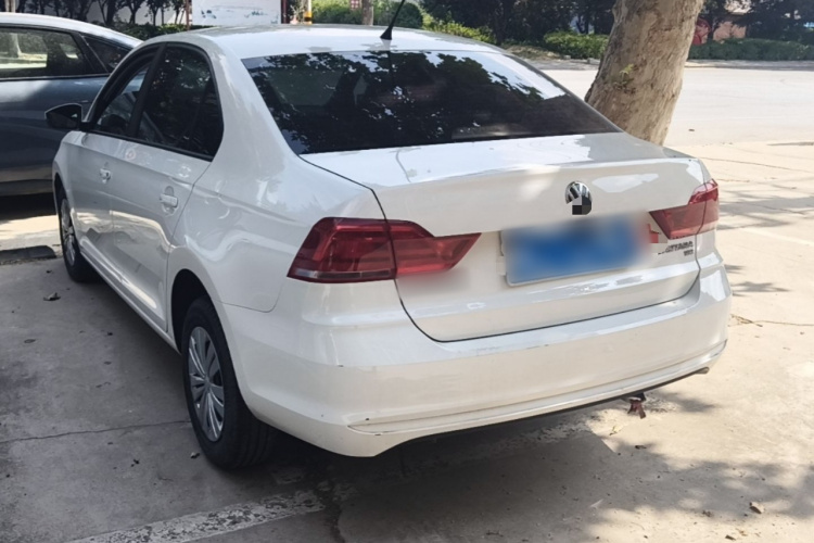 Volkswagen Santana 2018 car image #7