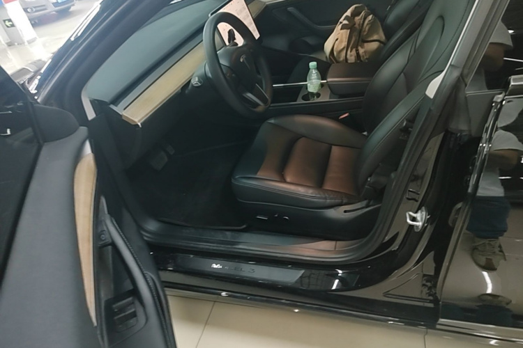 Tesla Model 3 2023 #15 Tesla Model 3 2023 car image #15