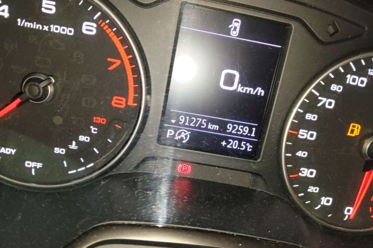 Audi A3 2019 car image #14