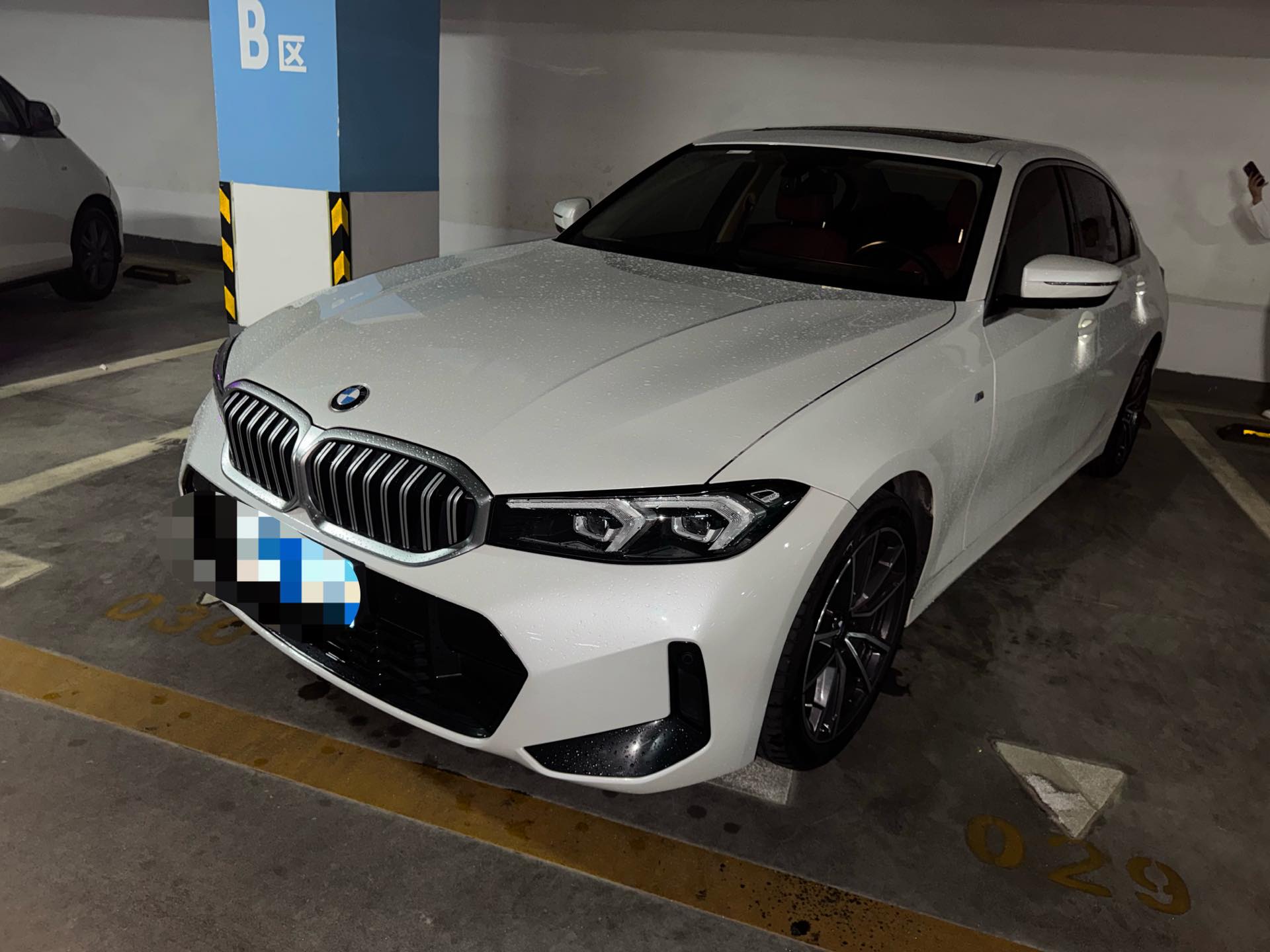 BMW 3 Series 2023 car image 