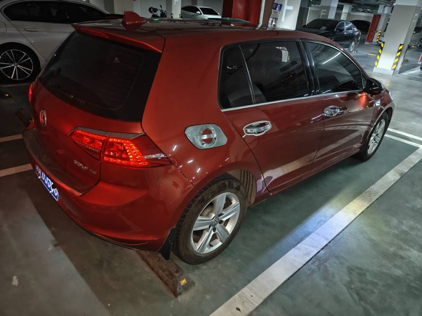 Volkswagen Golf 2015 car image #7