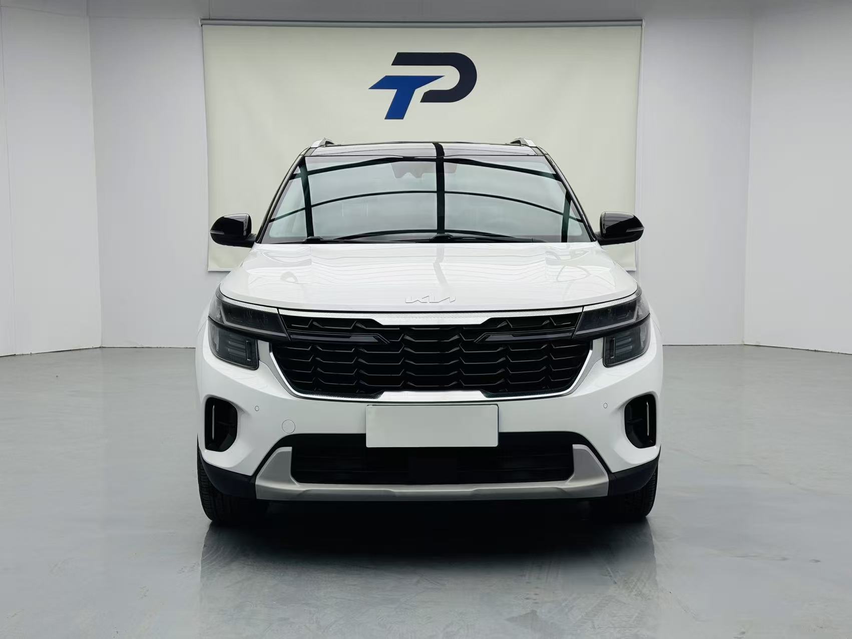 Kia Seltos 2023 #2 Kia Seltos 2023 car image #2