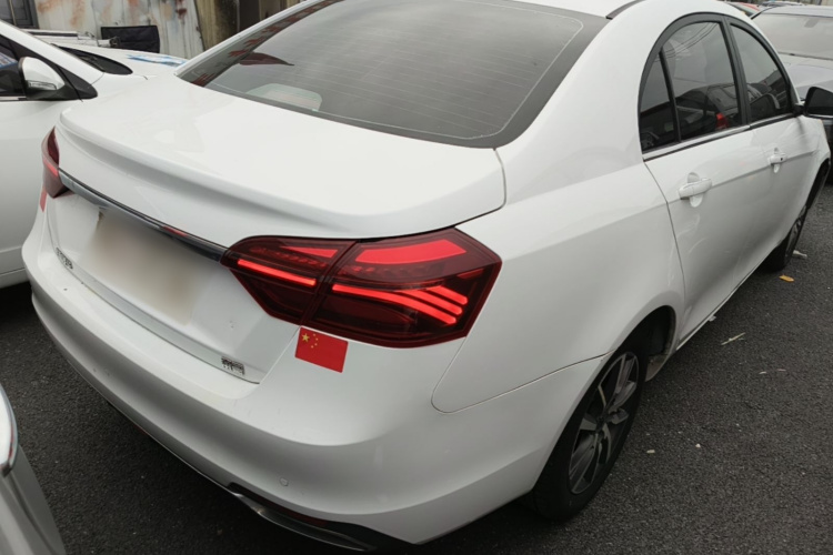 GEELY Emgrand 2019 #5 GEELY Emgrand 2019 car image #5