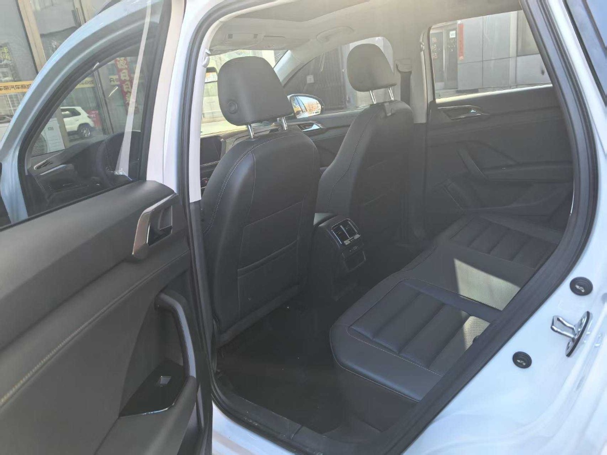 Volkswagen Tharu 2022 #3 Volkswagen Tharu 2022 car image #3