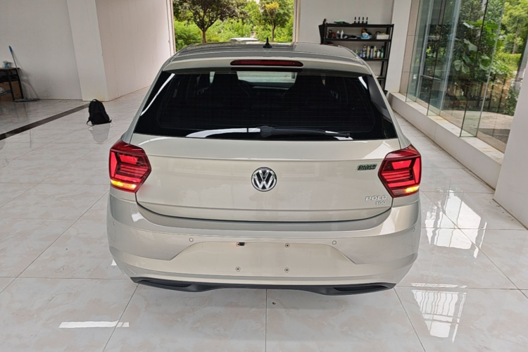 Volkswagen Polo 2020 car image #6