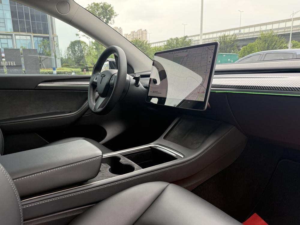 Tesla Model Y 2021 #11 Tesla Model Y 2021 car image #11