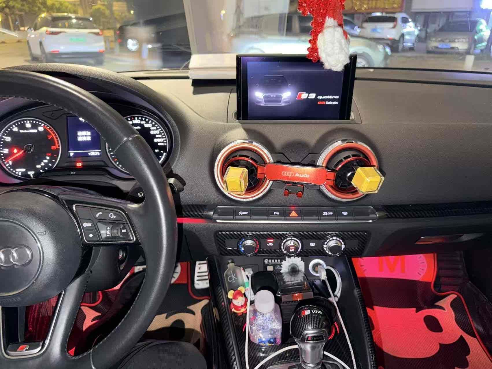 Audi A3 2018 car image #2