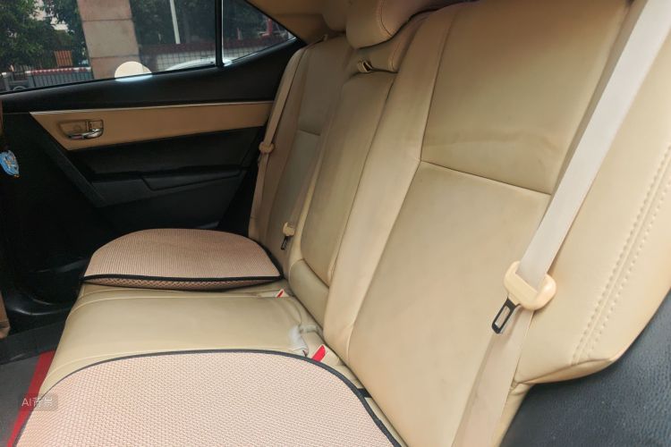 Toyota Corolla 2017 immagine di auto #19