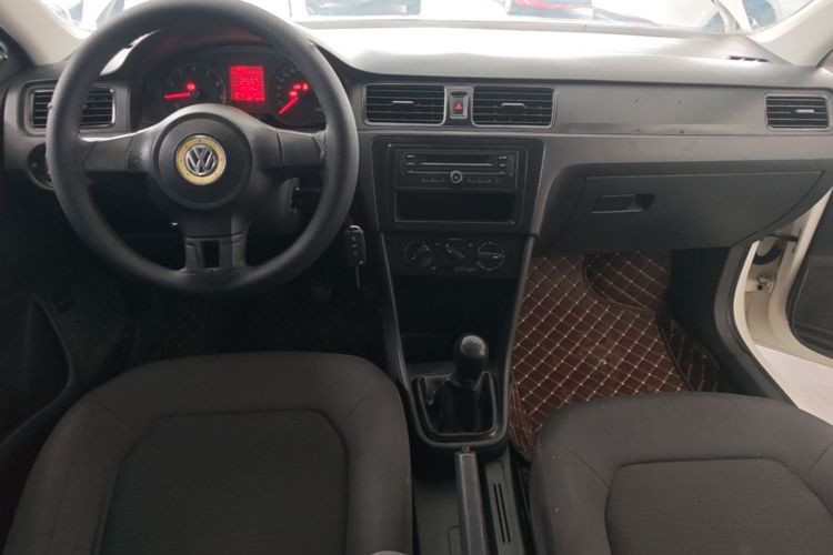 Volkswagen Santana 2017 car image #10