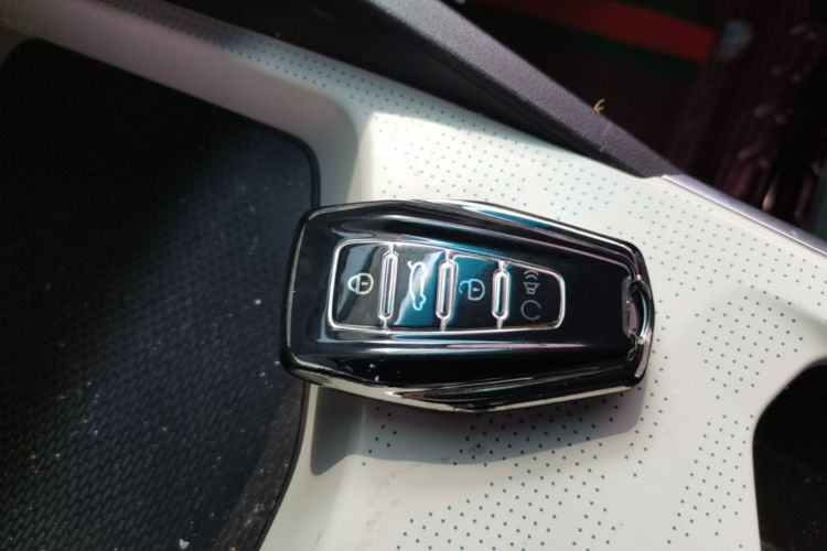 GEELY Emgrand L HiP 2022 صورة سيارة #9