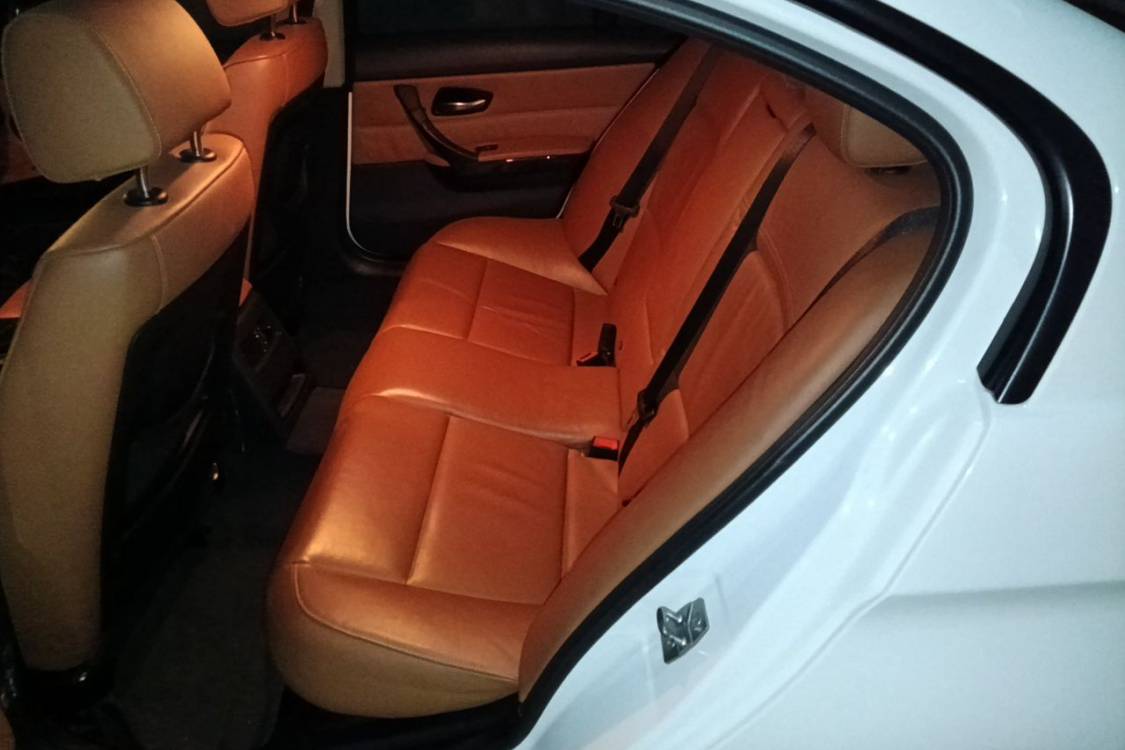 BMW 3 Series 2011 #19 BMW 3 Series 2011 car image #19