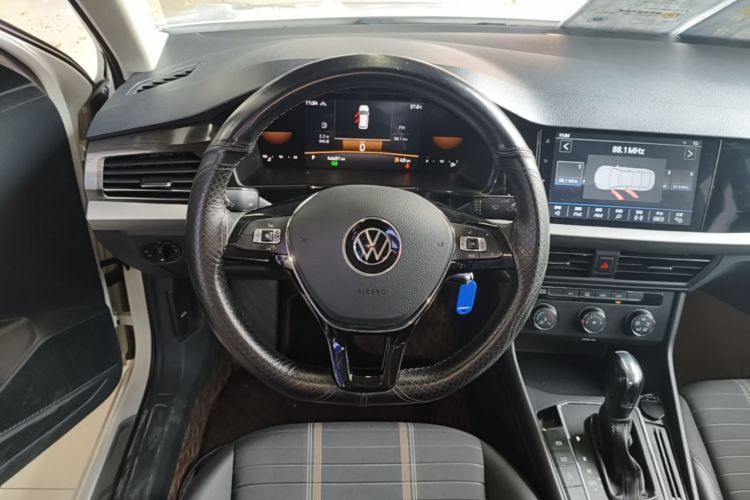 Volkswagen Lavida 2022 car image #11