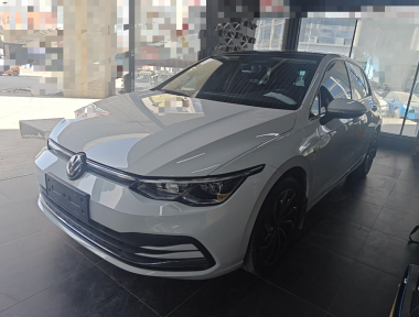 Volkswagen Golf 2022 car image 