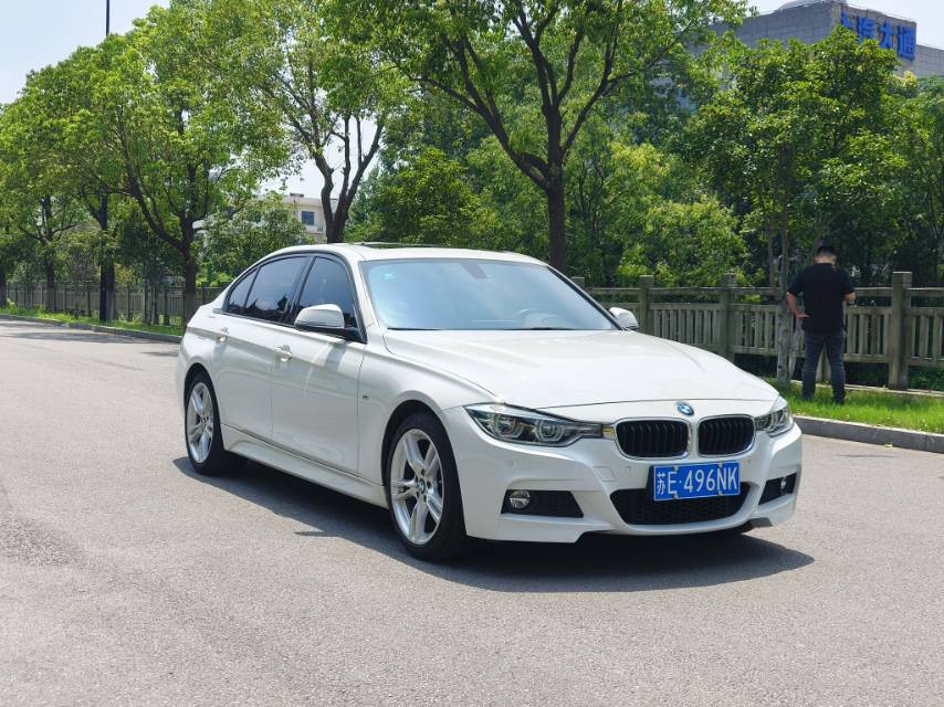 BMW 3 Series 2019 car image #2