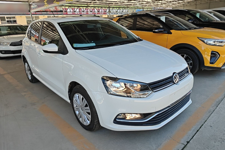 Volkswagen Polo 2017 car image #4