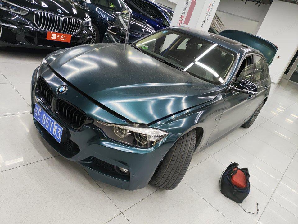 BMW 3 Series 2018 汽车图片 