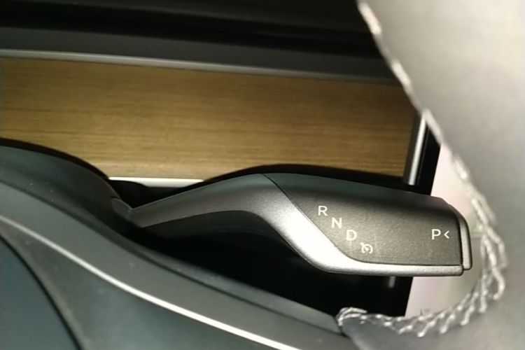 Tesla Model 3 2021 #14 Tesla Model 3 2021 car image #14