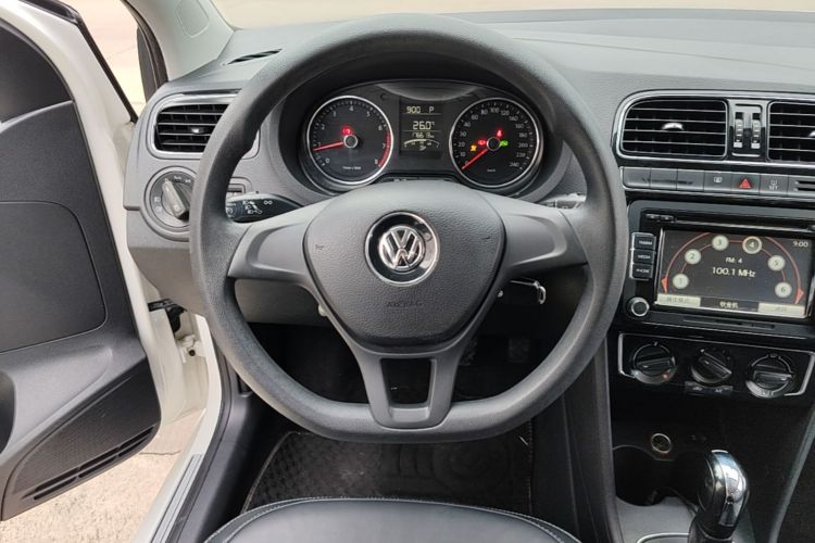 Volkswagen Polo 2014 #11 Volkswagen Polo 2014 car image #11