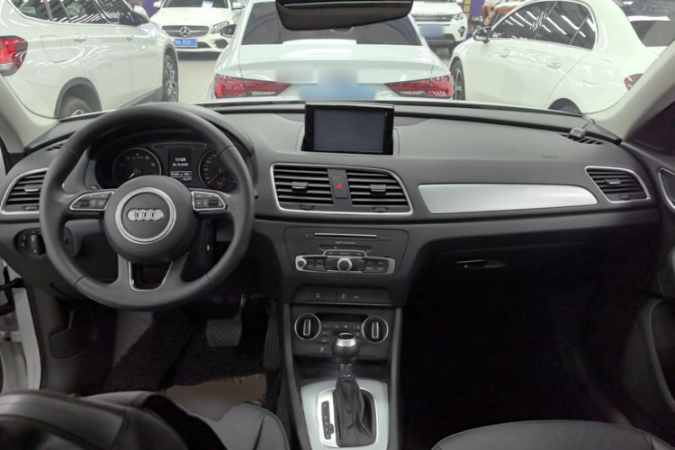 Audi Q3 2016 #10 Audi Q3 2016 car image #10