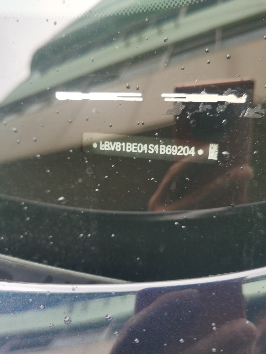 BMW i3 2025 car image #9