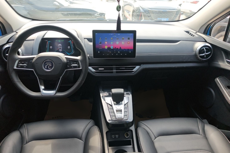 BYD Yuan New Energy 2019 #10 BYD Yuan New Energy 2019 car image #10