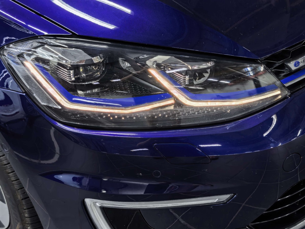 Volkswagen Golf Pure Electric 2020 #5 Volkswagen Golf Pure Electric 2020 car image #5