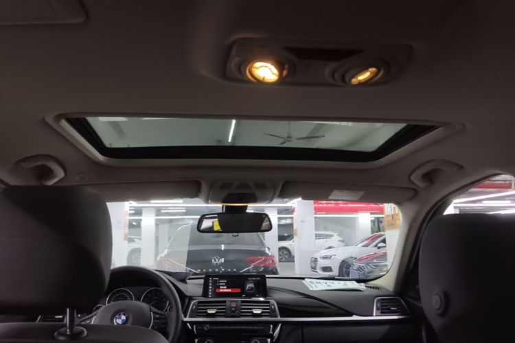 BMW 3 Series 2019 #18 BMW 3 Series 2019 immagine di auto #18