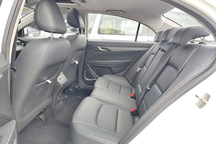 GEELY Emgrand 2020 #13 GEELY Emgrand 2020 car image #13