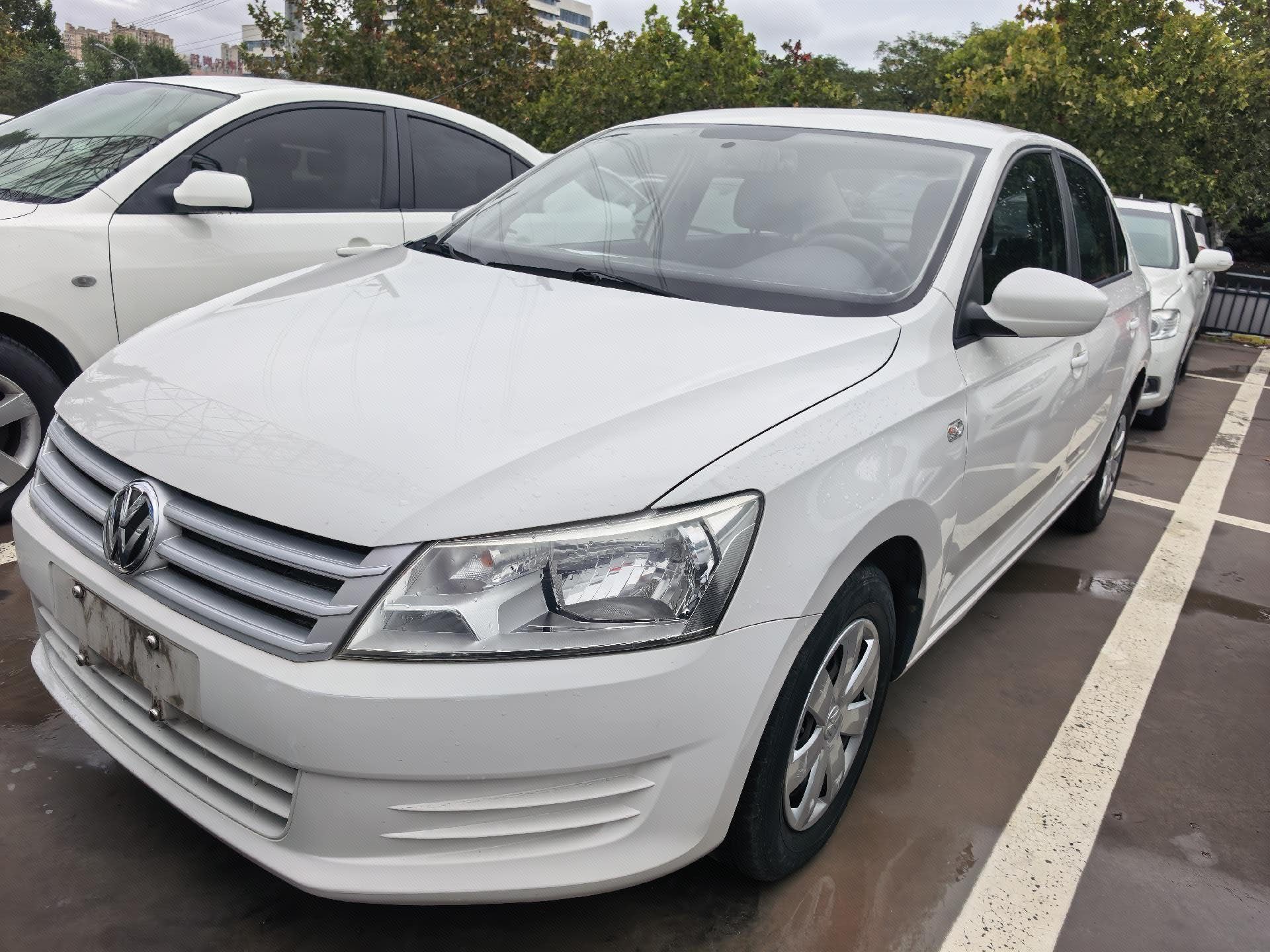 Volkswagen Santana 2013 Volkswagen Santana 2013 car image