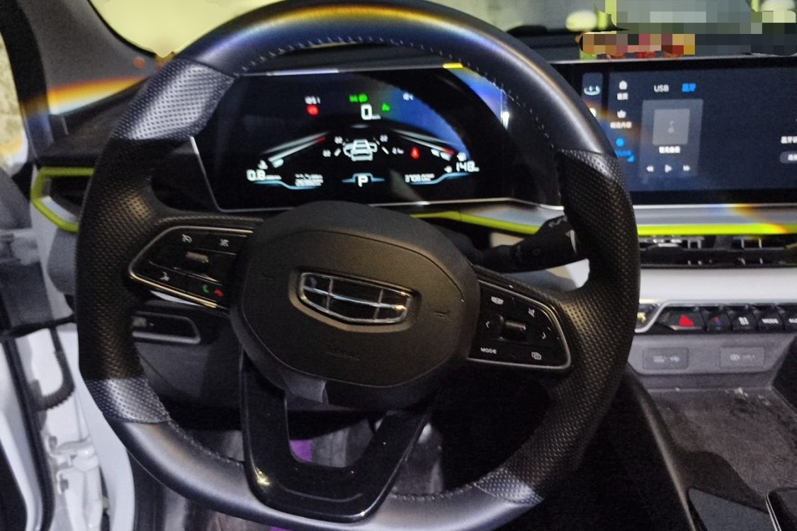 GEELY Coolray 2023 #22 GEELY Coolray 2023 car image #22