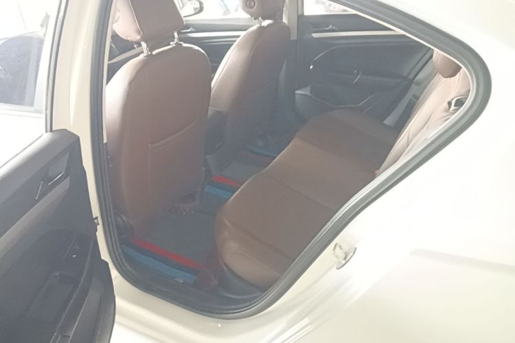 Volkswagen Bora 2019 car image #17