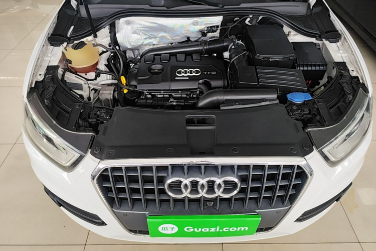 Audi Q3 2016 car image #20