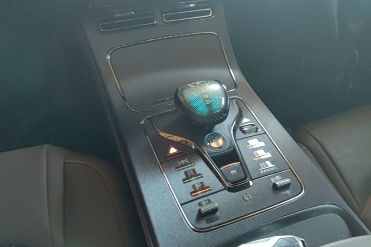 BYD Han 2022 #14 BYD Han 2022 car image #14
