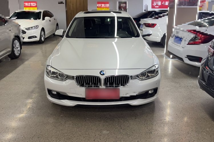 BMW 3 Series 2019 #3 BMW 3 Series 2019 car image #3