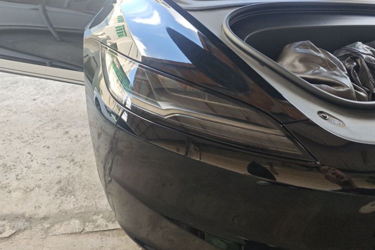 Tesla Model 3 2023 car image #8