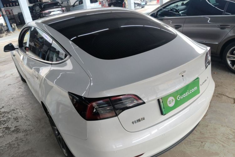 Tesla Model 3 2023 car image #5