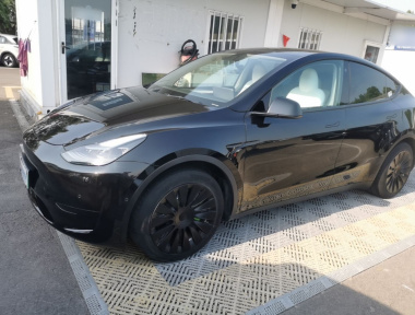 Tesla Model Y 2022 Tesla Model Y 2022 car image