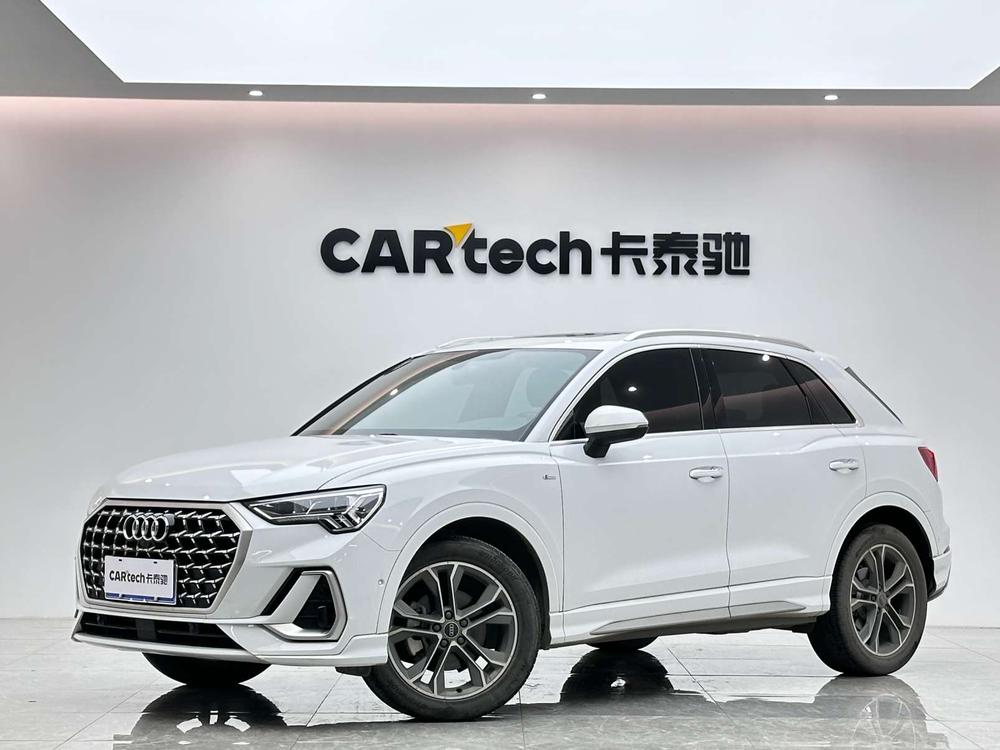 Audi Q3 2024 Audi Q3 2024 immagine di auto