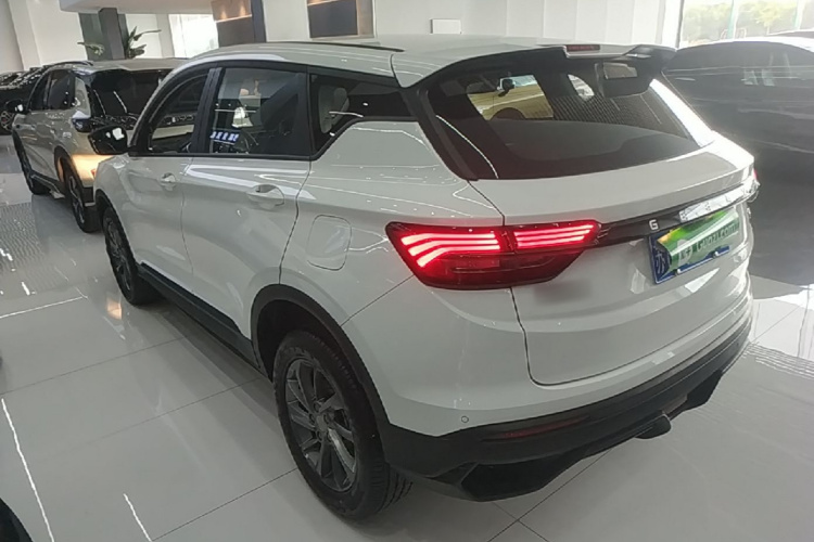 GEELY Coolray 2025 immagine di auto #5