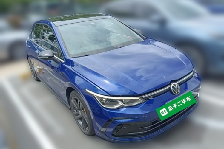Volkswagen Golf 2021 car image #4