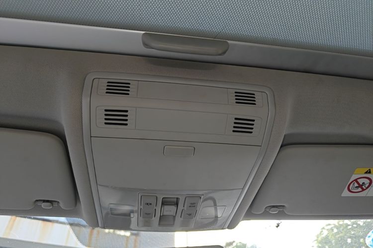 Volkswagen Golf 2017 car image #20