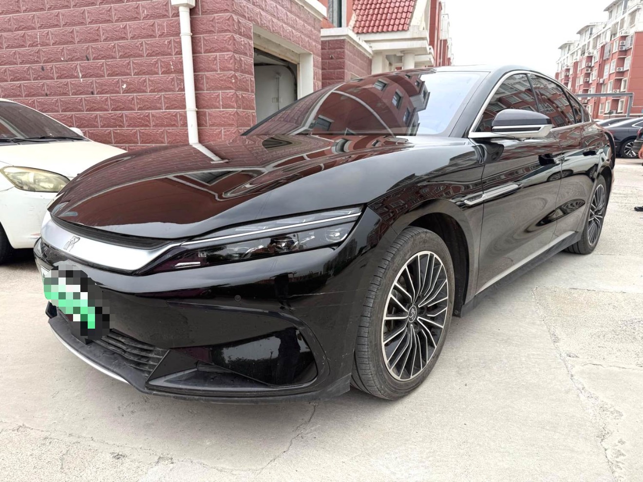 BYD Han 2024 BYD Han 2024 car image