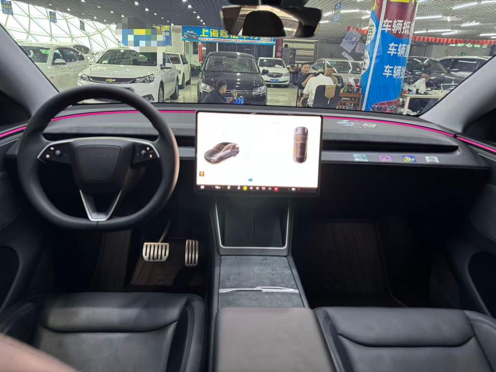 Tesla Model Y 2025 #9 Tesla Model Y 2025 immagine di auto #9