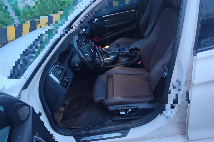BMW 3 Series 2018 #19 BMW 3 Series 2018 car image #19