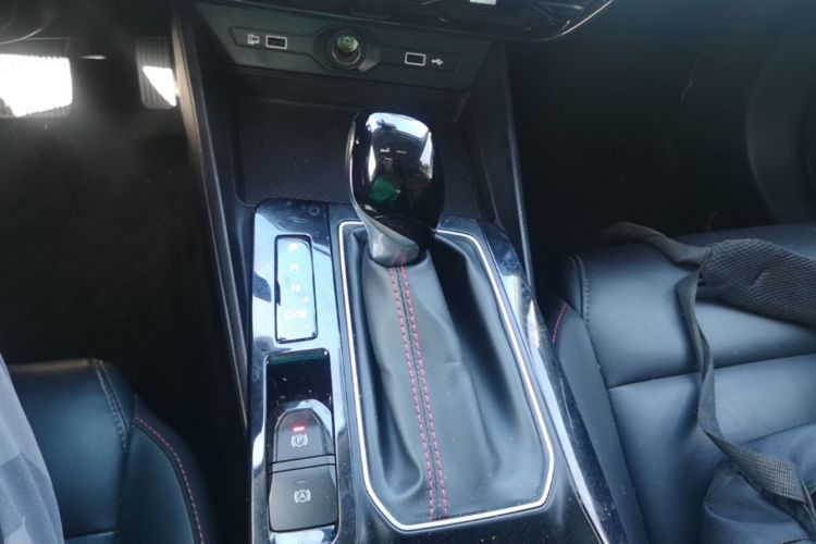 MG 5 2023 #14 MG 5 2023 imagen de coche #14