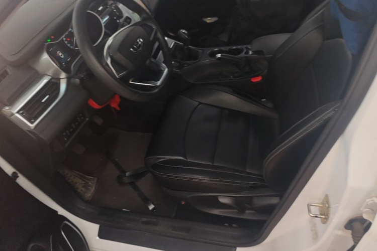 GEELY Emgrand 2020 #15 GEELY Emgrand 2020 car image #15