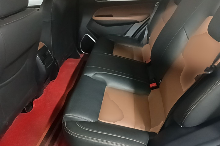 GEELY Vision X6 2018 immagine di auto #17